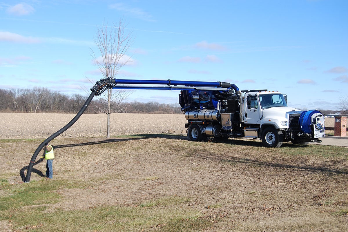 2100i Sewage Vacuum Truck