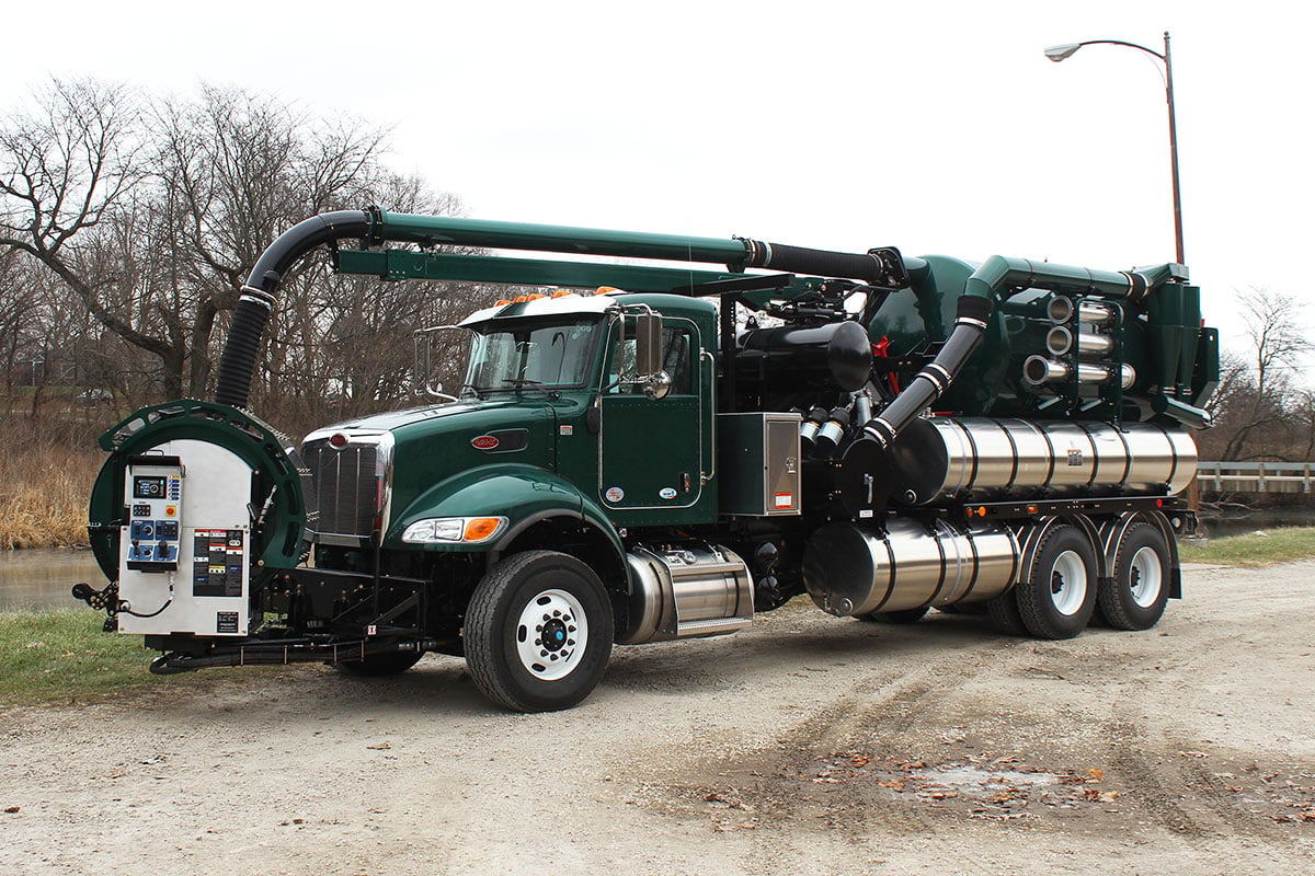 2100i Sewage Vacuum Truck