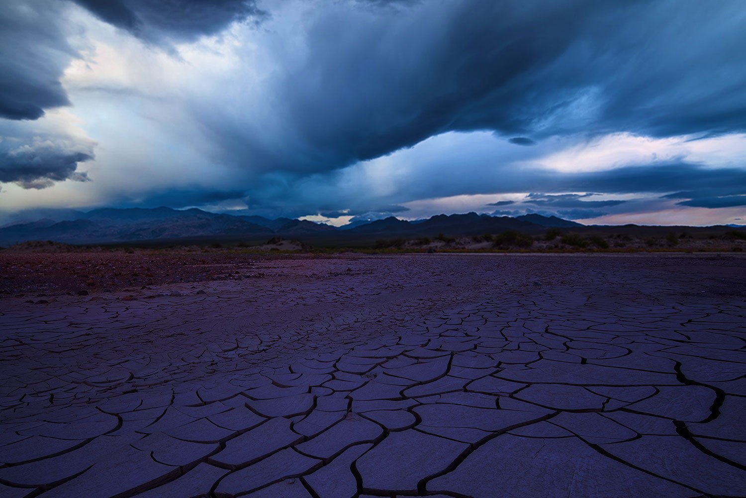 Stormy-Desert-Death-Valley-ShortHeight